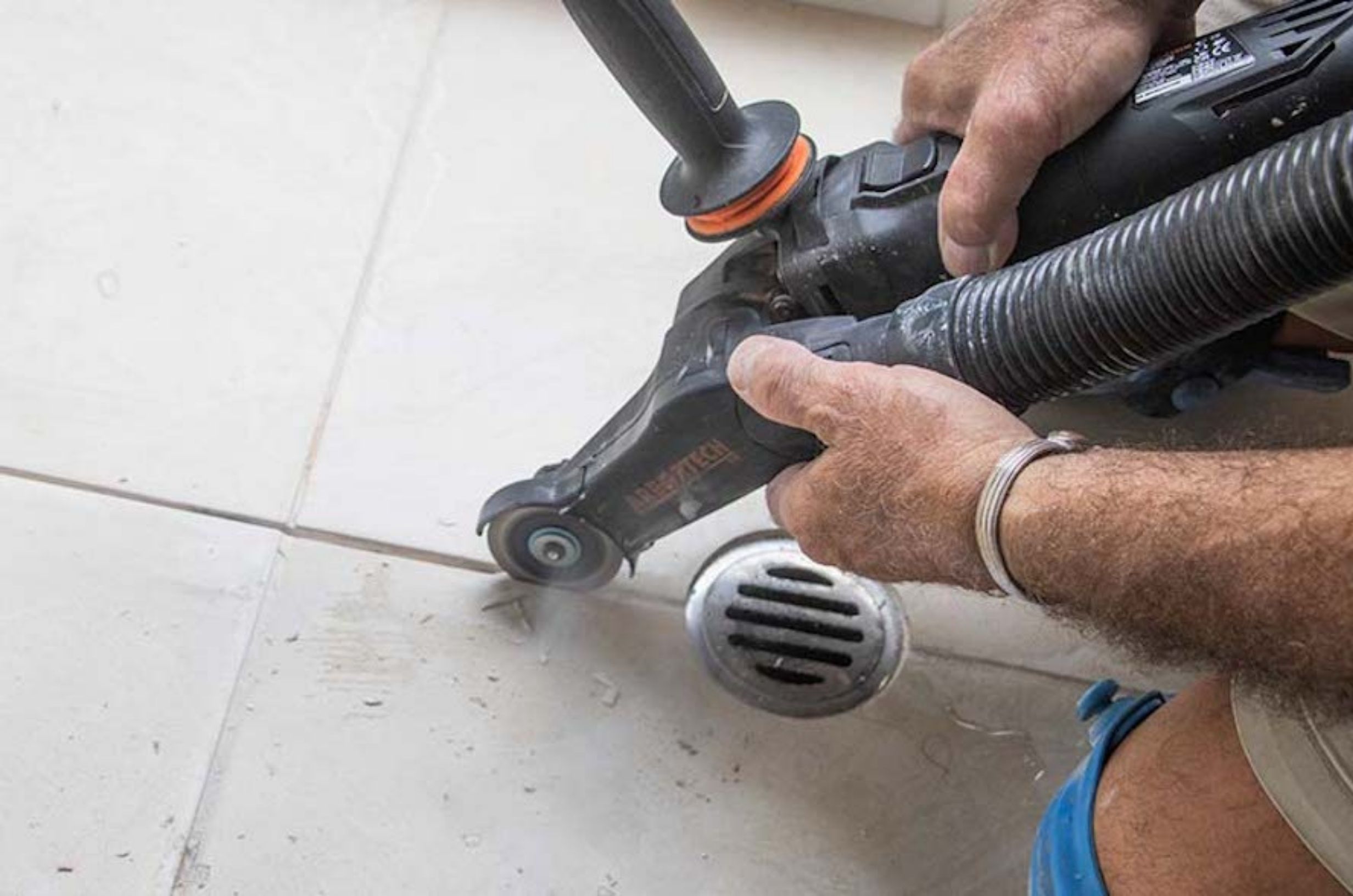 Grout-Restoration-Guy-De-Grouting3